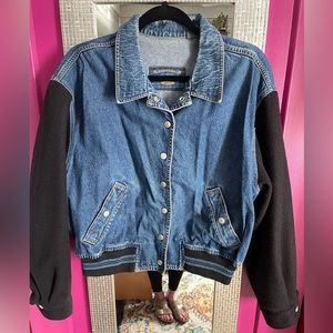 Vintage Lizwear jean jacket